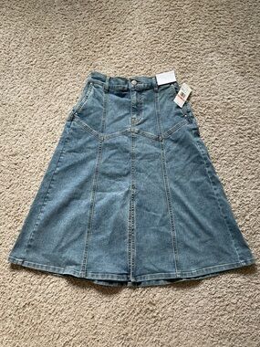 Jessica Simpson Blue Denim Paneled Midi Skirt with Contrast Stitching